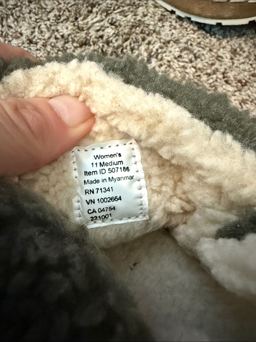 L.L. Bean Cozy Sherpa Slip-On Slippers House Shoes - Olive Green Size 11 - Picture 3 of 9